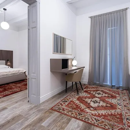 Old Theatre - Elba Apartment *