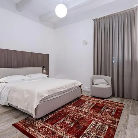 Apartment Old Theatre - Elba