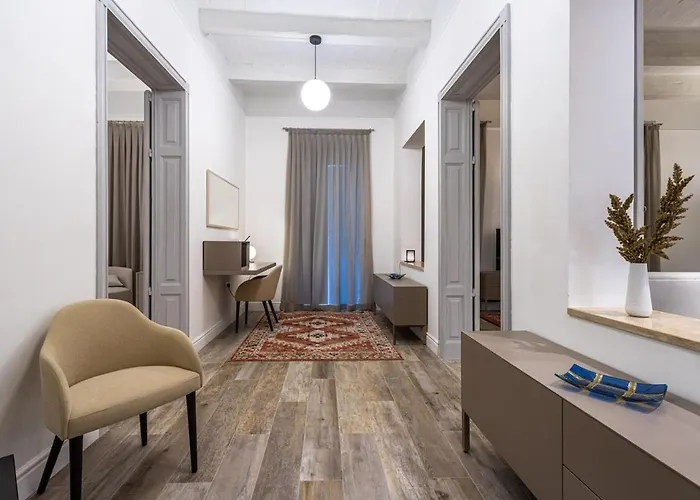 Old Theatre - Elba * Valletta