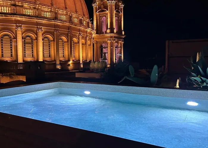 Old Theatre - Elba * La Valette